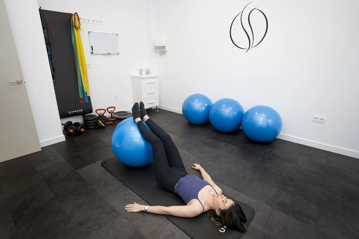 Pilates Terapéutico en Madrid – Sala de Ejercicio de FisioSpace Génova